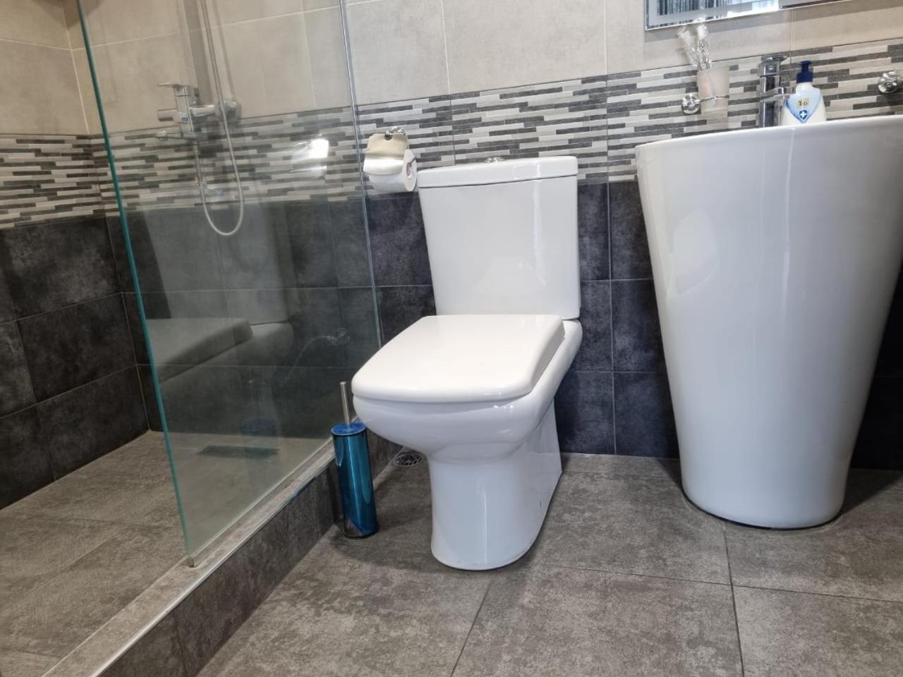Day Inn Hotel Γιερεβάν Εξωτερικό φωτογραφία