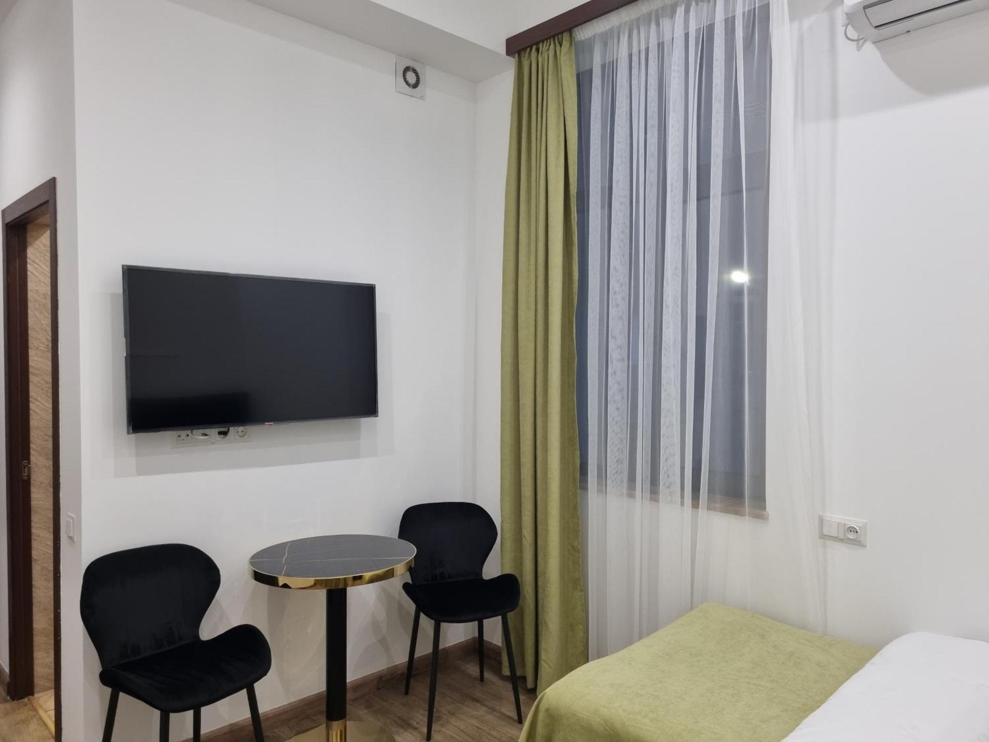 Day Inn Hotel Γιερεβάν Εξωτερικό φωτογραφία