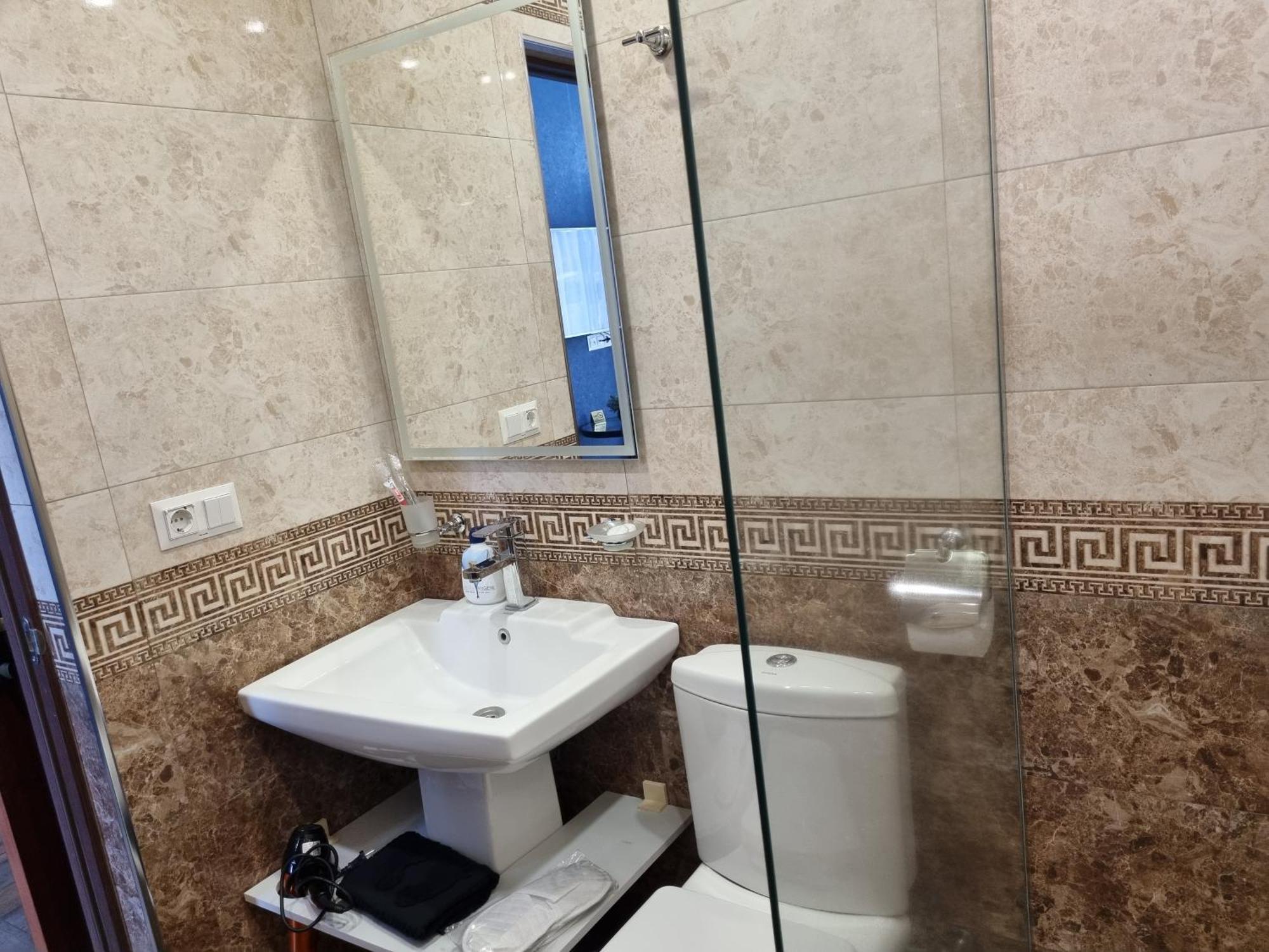 Day Inn Hotel Γιερεβάν Εξωτερικό φωτογραφία
